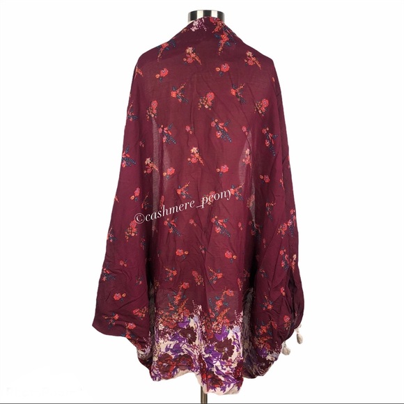 Free People Bali Wrapped in Blooms Kimono Wrap OS - Picture 5 of 8